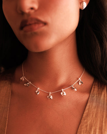 Gul String Necklace